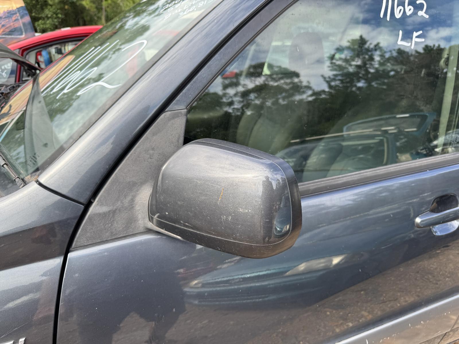 View TOYOTA RAV4 2004 4 Door Station Wagon Breaking
