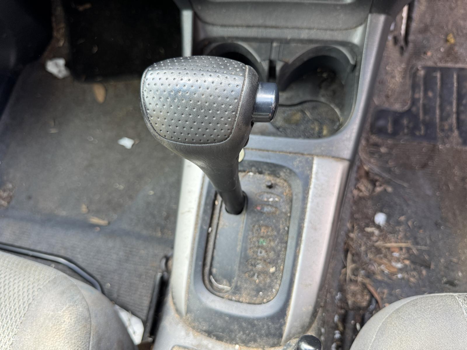 View TOYOTA RAV4 2004 4 Door Station Wagon Breaking