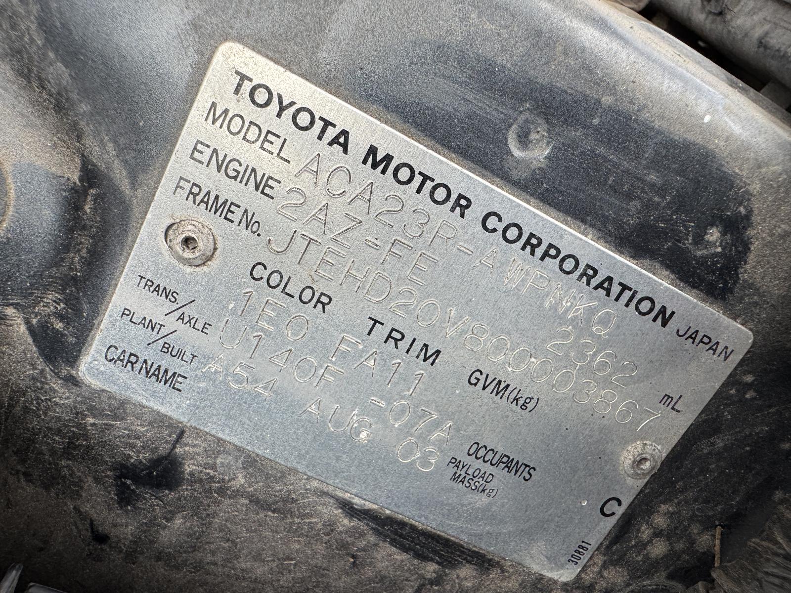 View TOYOTA RAV4 2004 4 Door Station Wagon Breaking