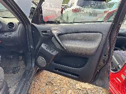 View TOYOTA RAV4 2004 4 Door Station Wagon Breaking