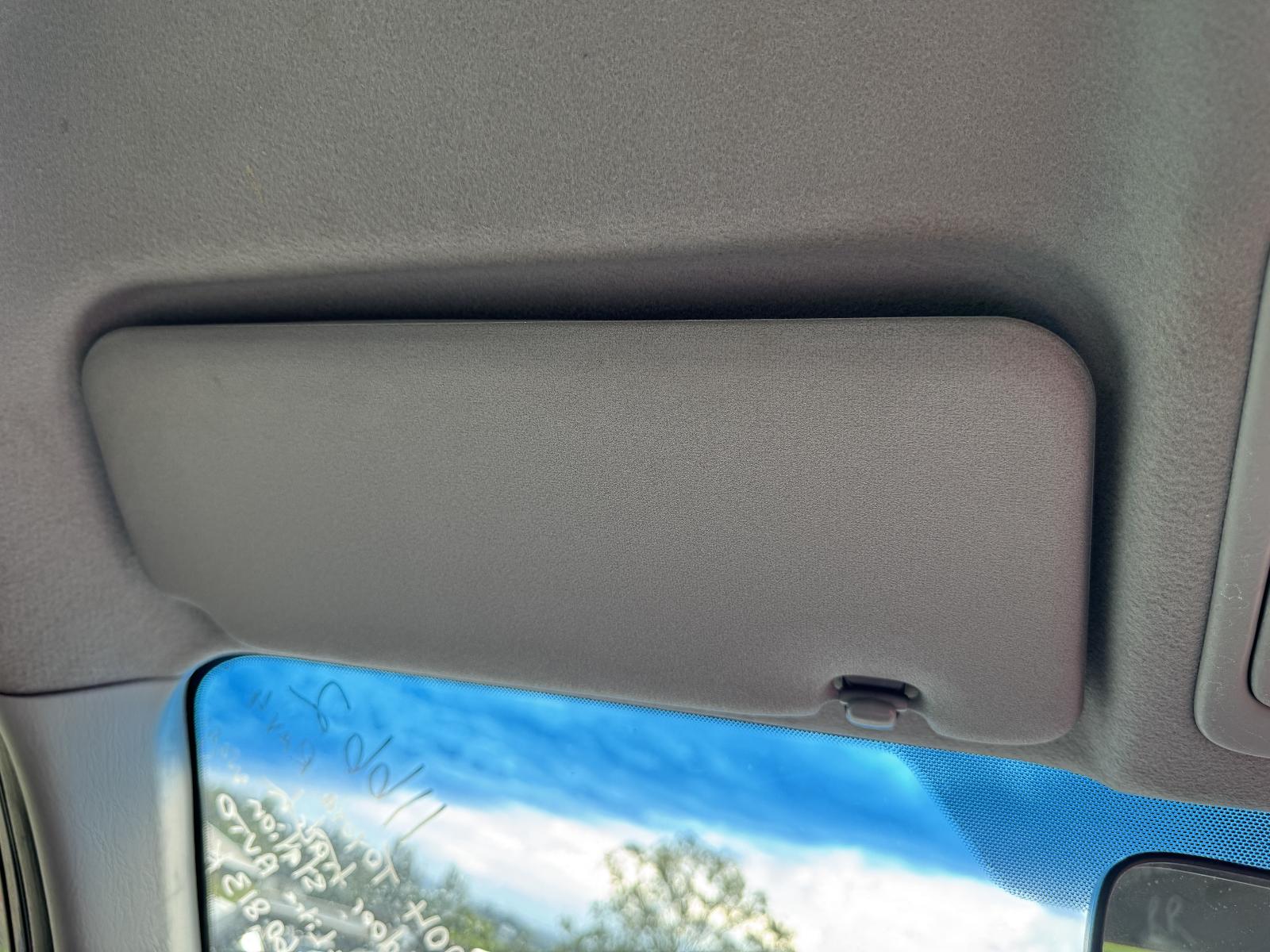 View TOYOTA RAV4 2004 4 Door Station Wagon Breaking