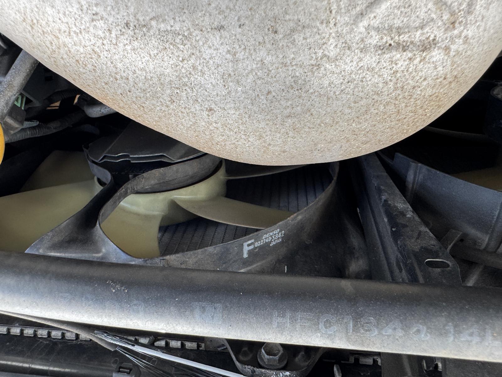 View TOYOTA RAV4 2004 4 Door Station Wagon Breaking