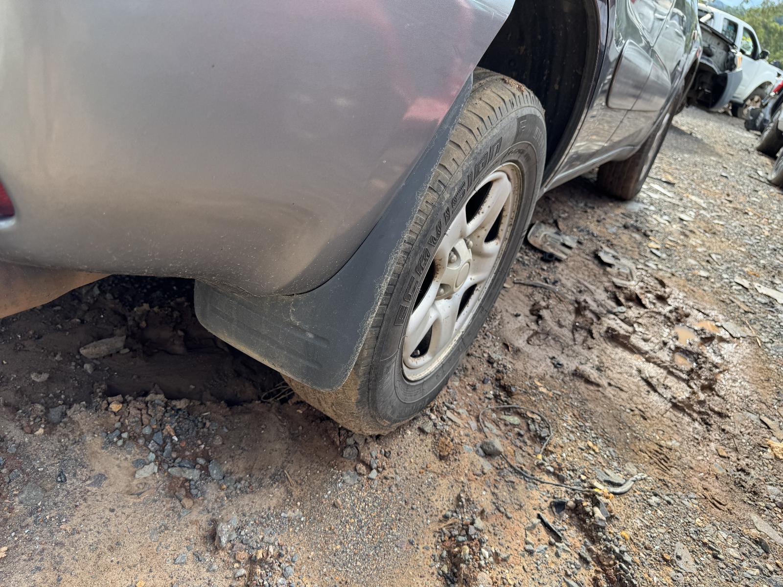 View TOYOTA RAV4 2004 4 Door Station Wagon Breaking