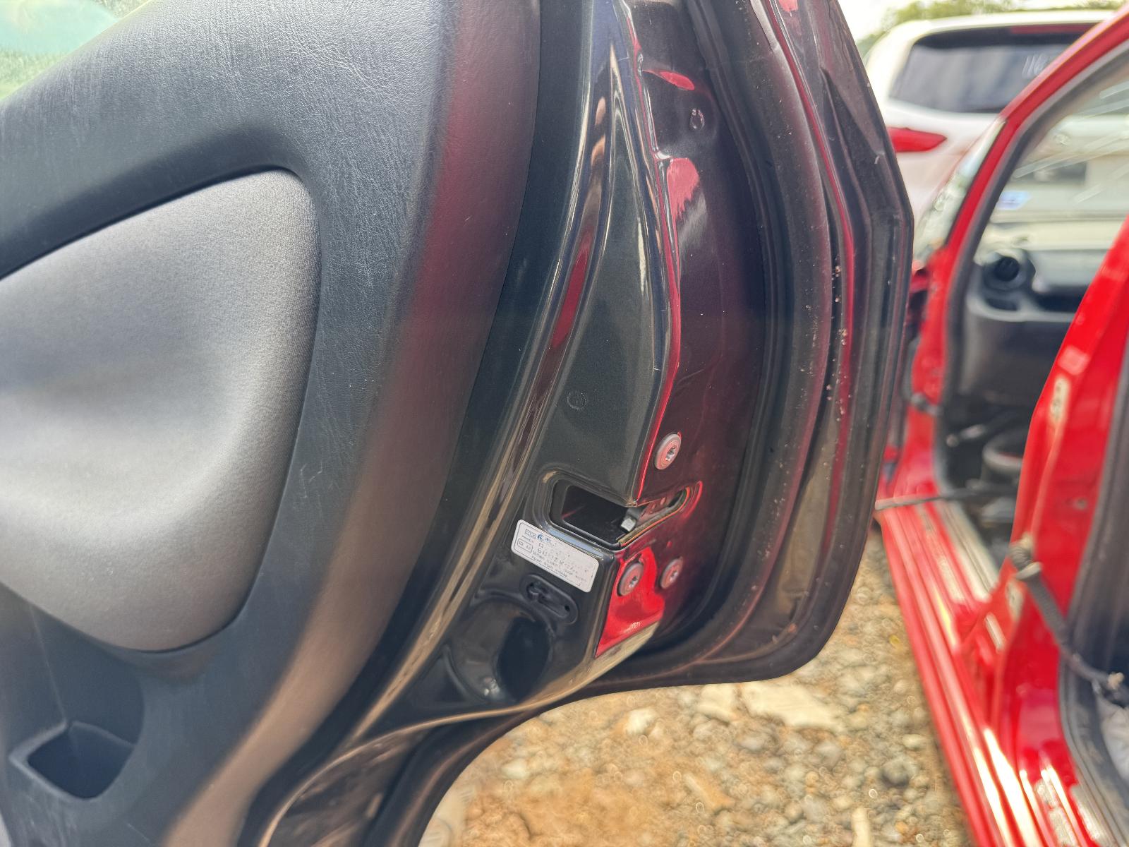 View TOYOTA RAV4 2004 4 Door Station Wagon Breaking