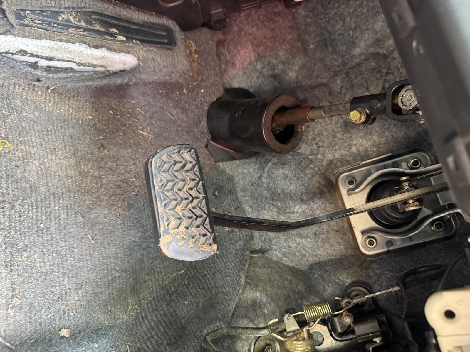 View TOYOTA RAV4 2004 4 Door Station Wagon Breaking