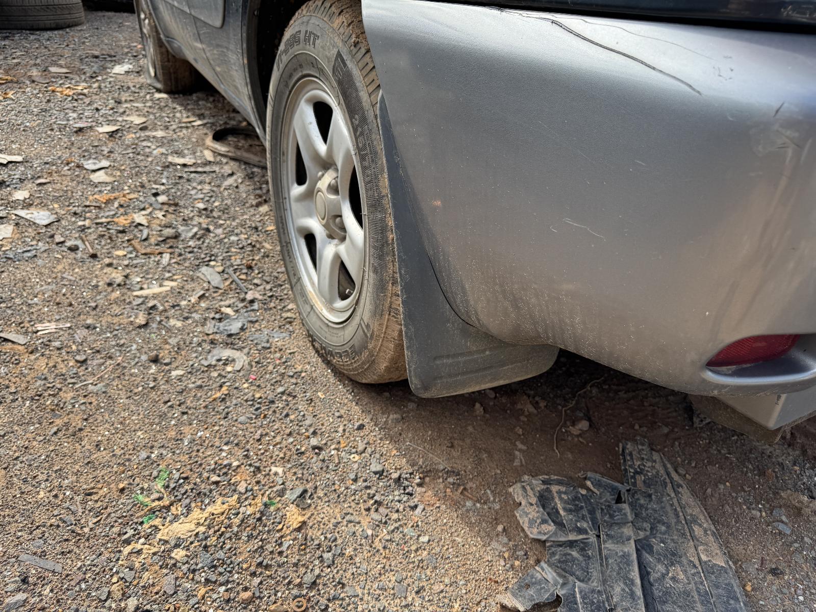 View TOYOTA RAV4 2004 4 Door Station Wagon Breaking