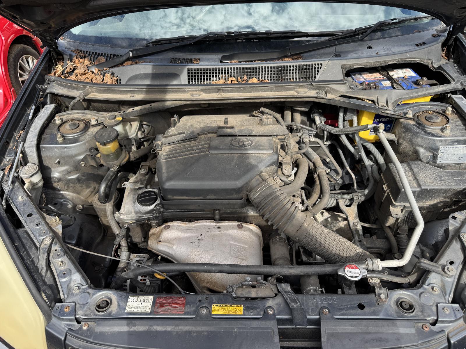 View TOYOTA RAV4 2004 4 Door Station Wagon Breaking
