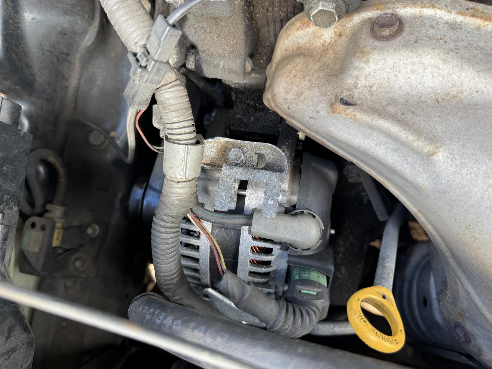 View TOYOTA RAV4 2004 4 Door Station Wagon Breaking