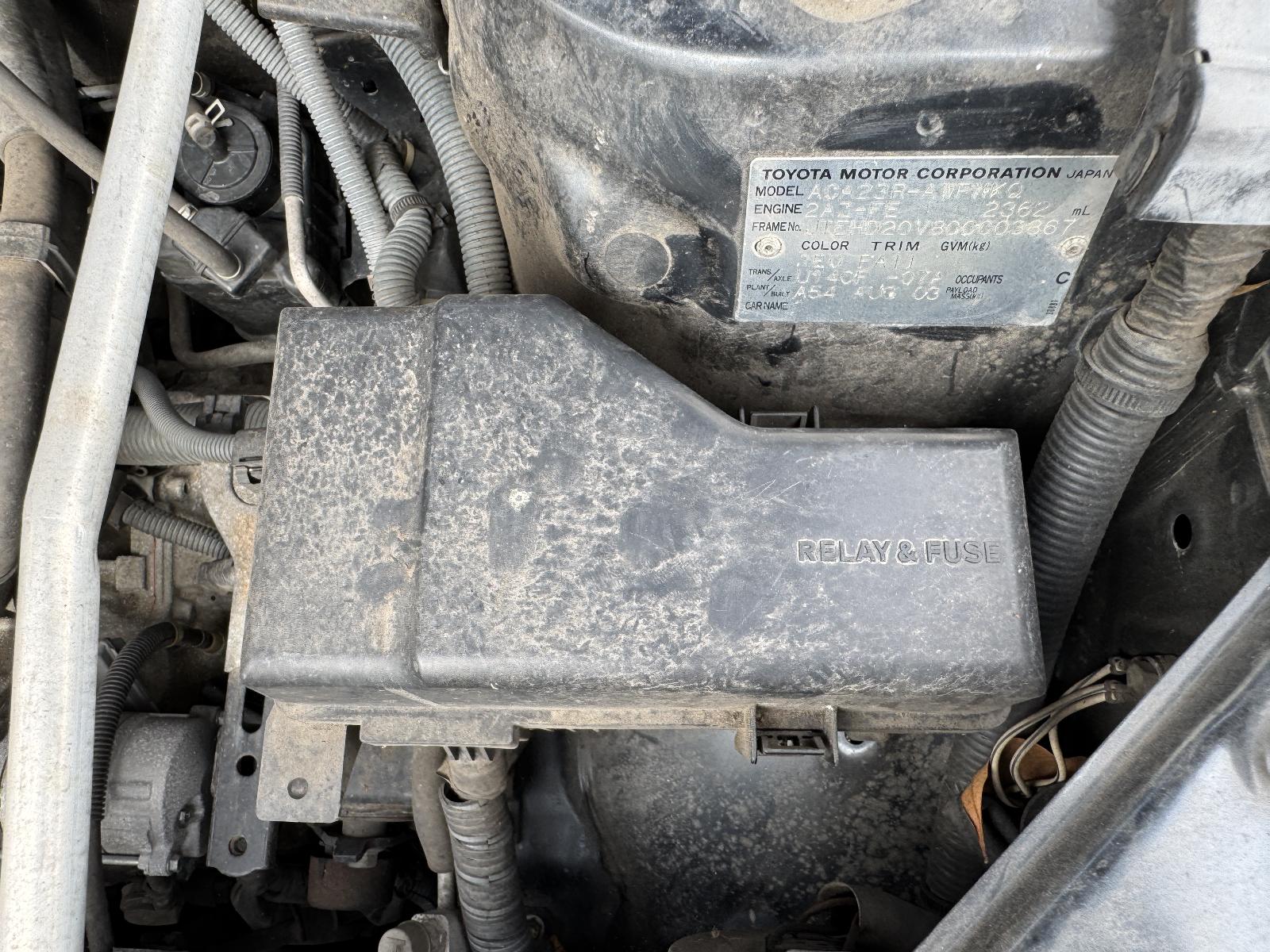 View TOYOTA RAV4 2004 4 Door Station Wagon Breaking