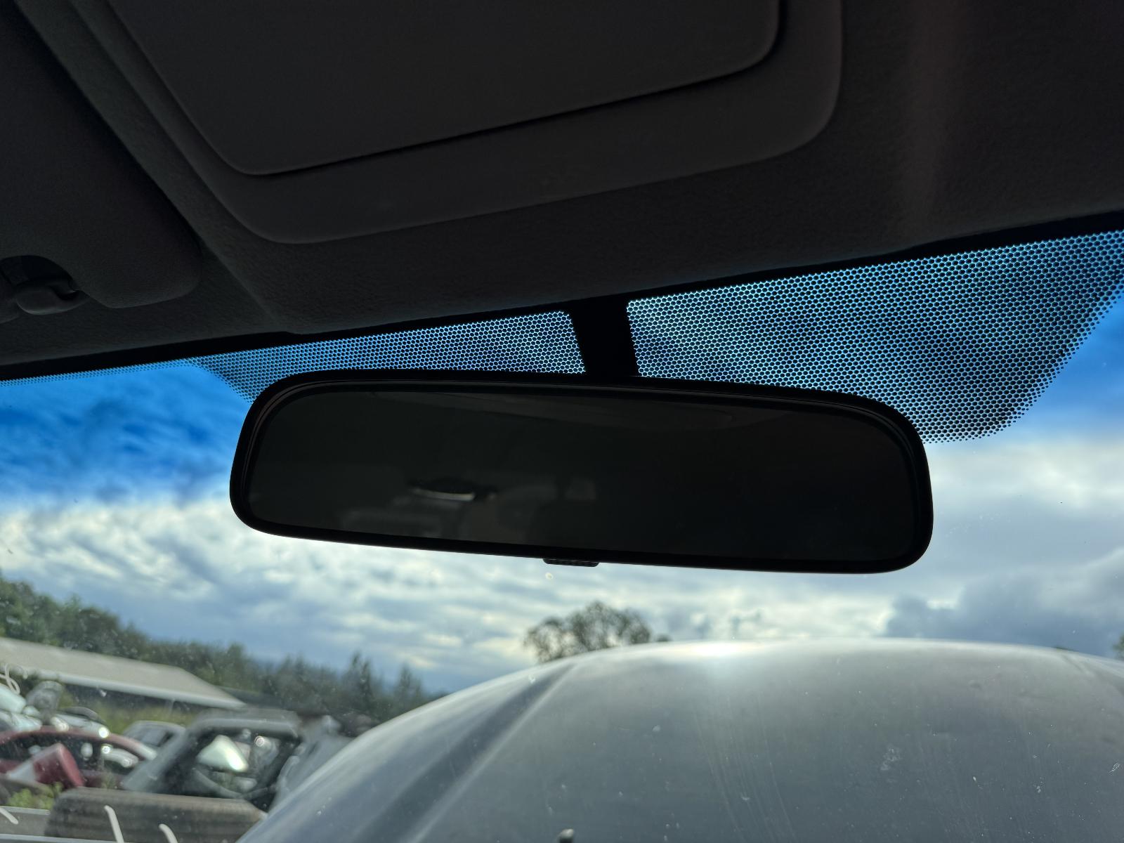 View TOYOTA RAV4 2004 4 Door Station Wagon Breaking