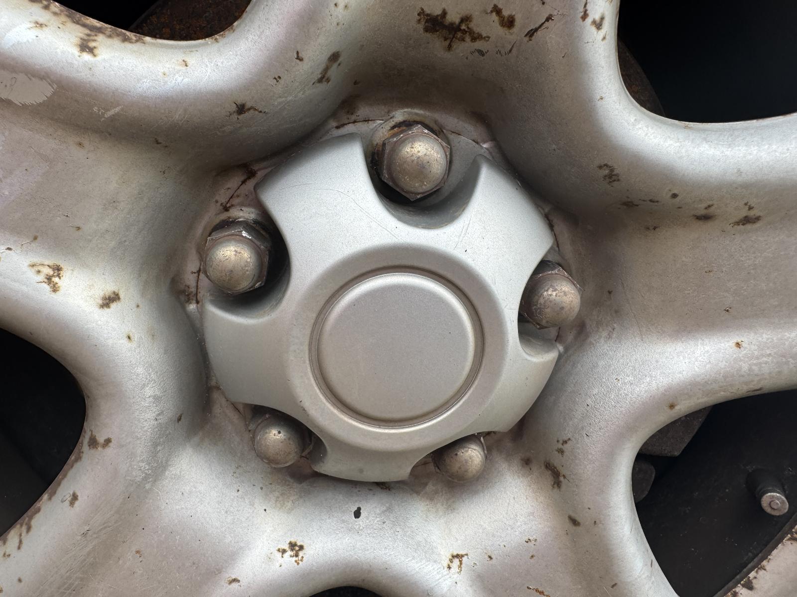 View TOYOTA RAV4 2004 4 Door Station Wagon Breaking
