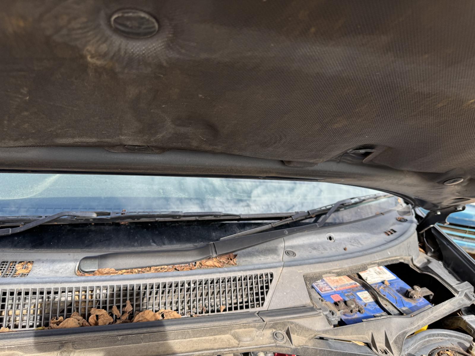 View TOYOTA RAV4 2004 4 Door Station Wagon Breaking