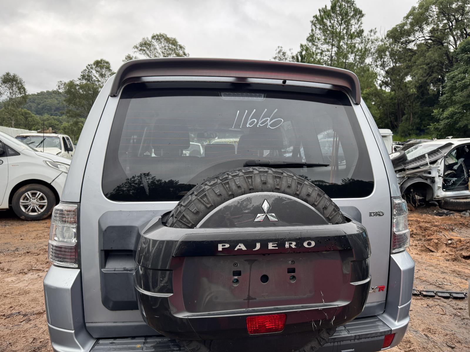 View Auto part Engine MITSUBISHI PAJERO 2014
