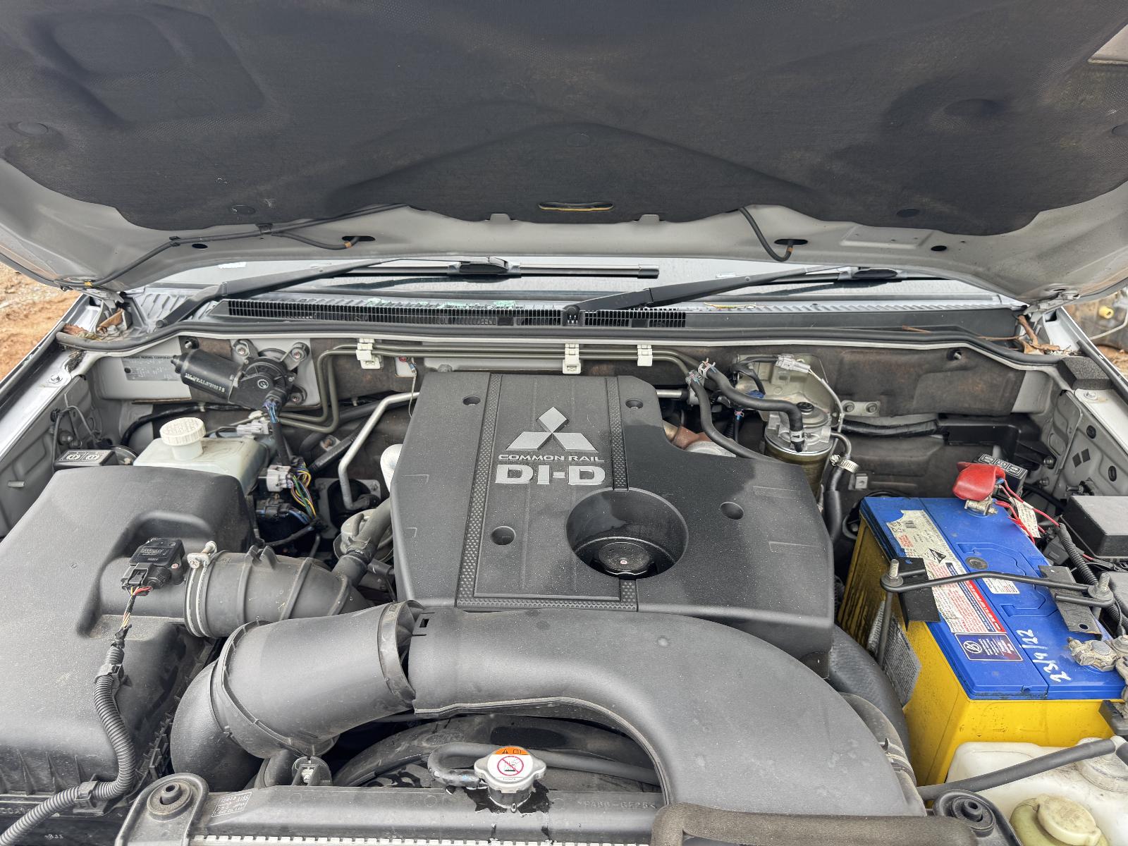 View Auto part Engine MITSUBISHI PAJERO 2014