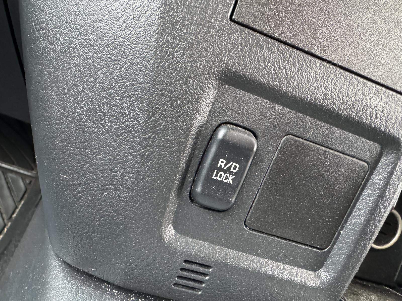 View Auto part Engine MITSUBISHI PAJERO 2014