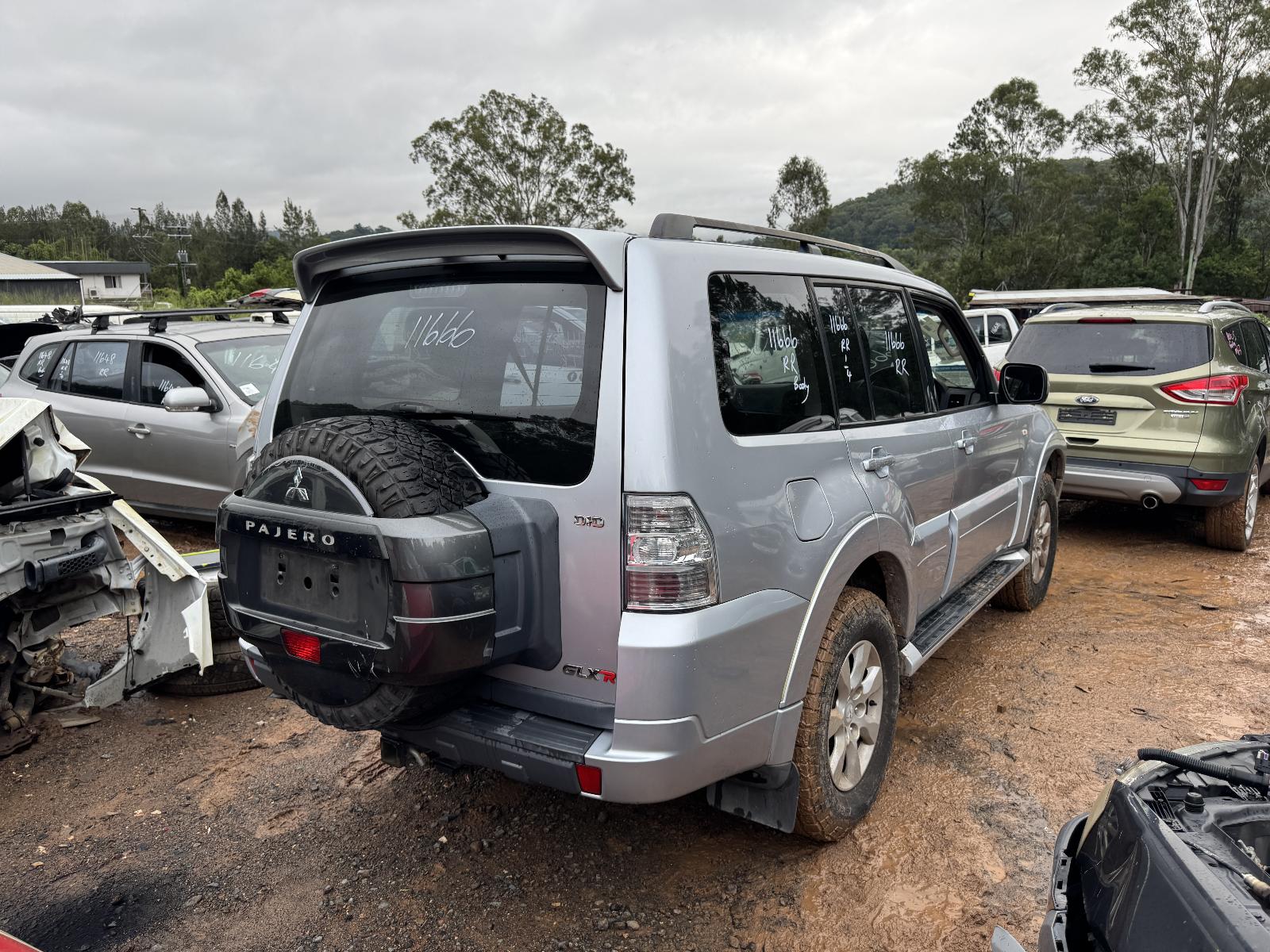 View Auto part Engine MITSUBISHI PAJERO 2014