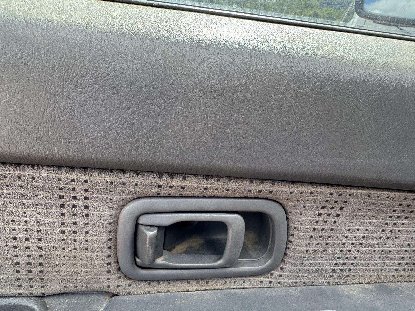View NISSAN NAVARA 2003 4 Door Utility Breaking