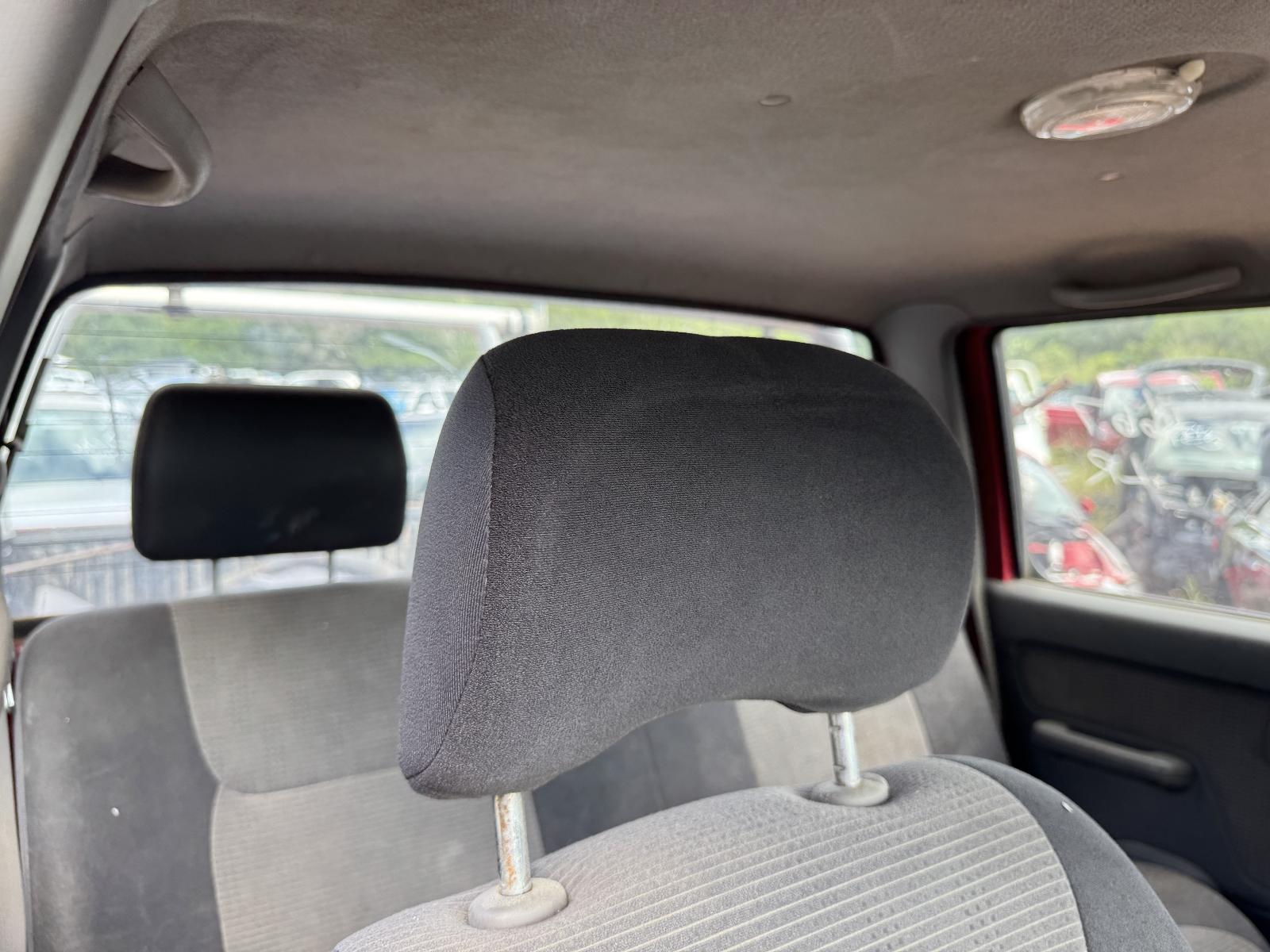 View NISSAN NAVARA 2003 4 Door Utility Breaking