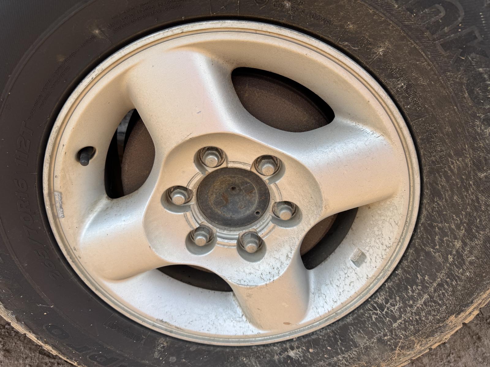 View NISSAN NAVARA 2003 4 Door Utility Breaking