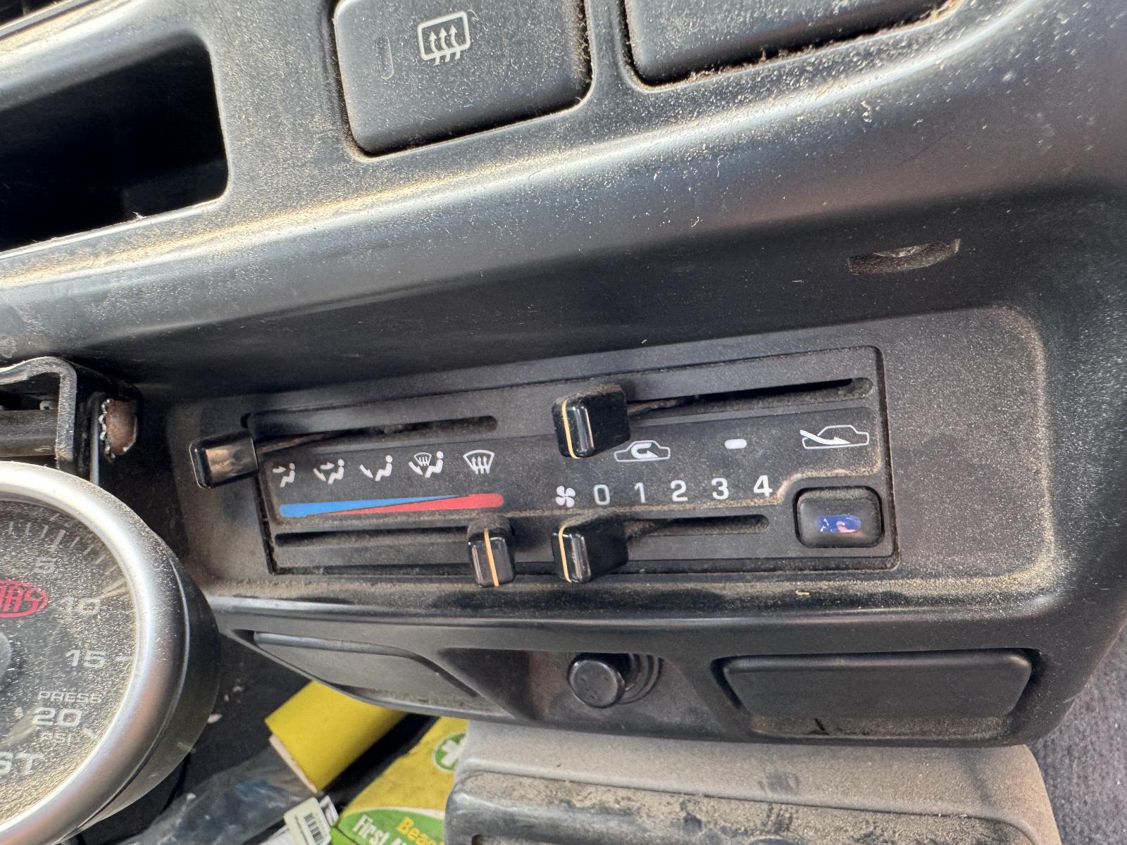 View NISSAN NAVARA 2003 4 Door Utility Breaking