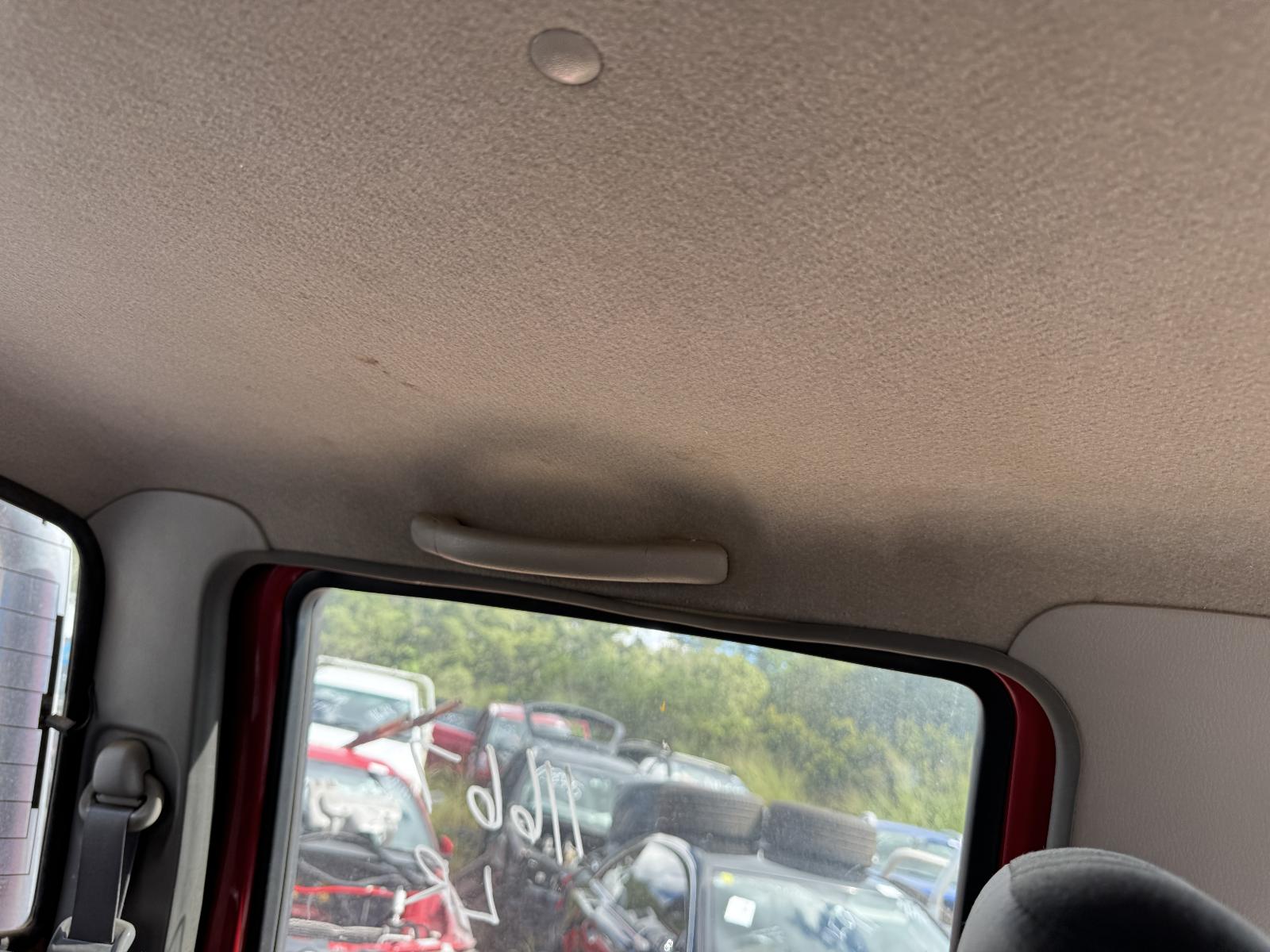 View NISSAN NAVARA 2003 4 Door Utility Breaking