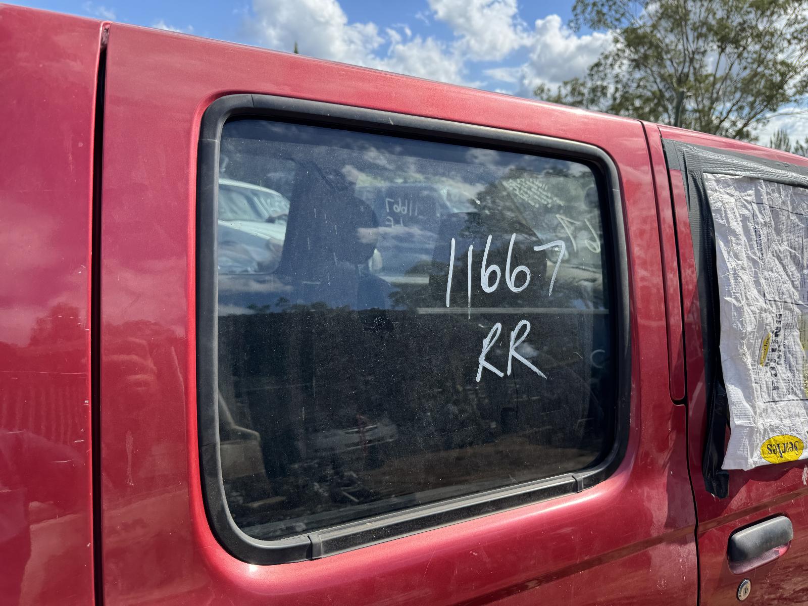 View NISSAN NAVARA 2003 4 Door Utility Breaking