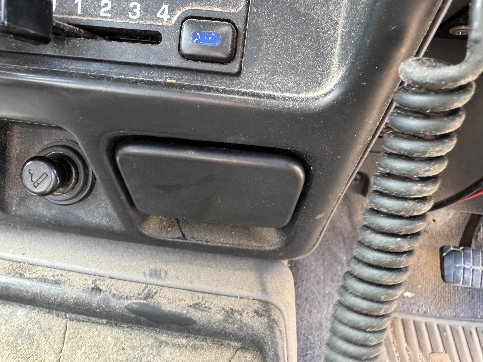 View NISSAN NAVARA 2003 4 Door Utility Breaking
