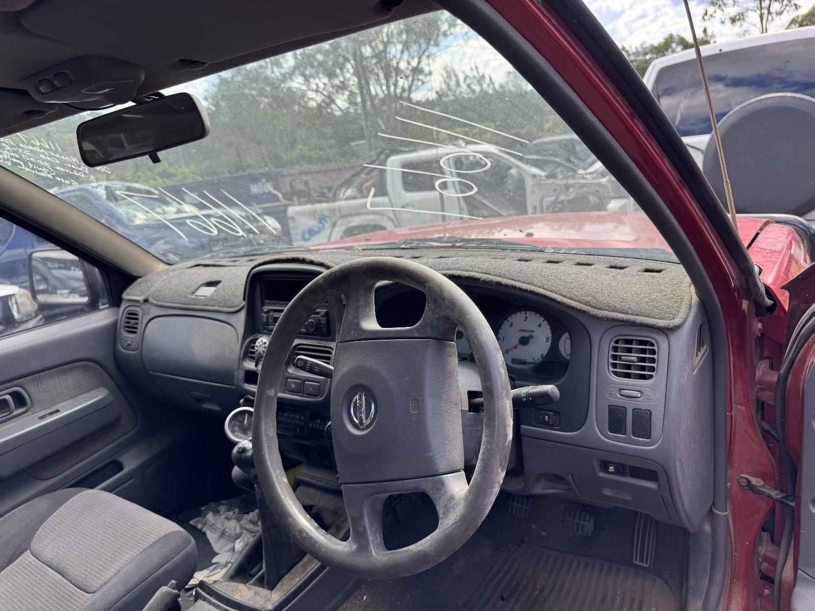 View NISSAN NAVARA 2003 4 Door Utility Breaking