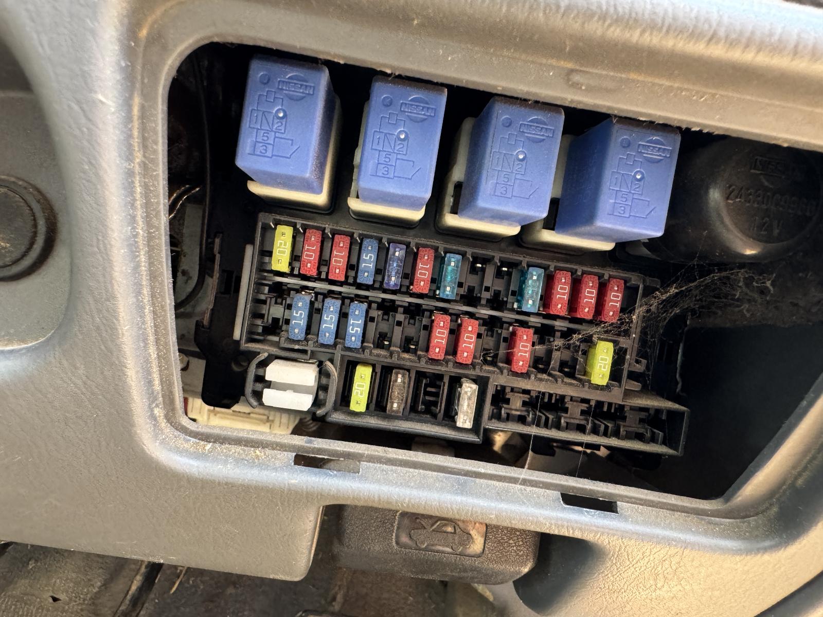 View NISSAN NAVARA 2003 4 Door Utility Breaking