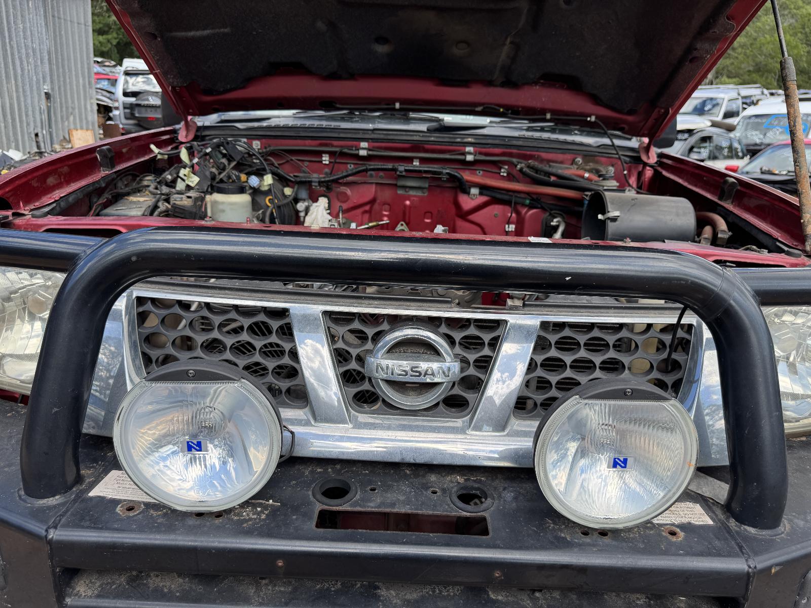 View NISSAN NAVARA 2003 4 Door Utility Breaking