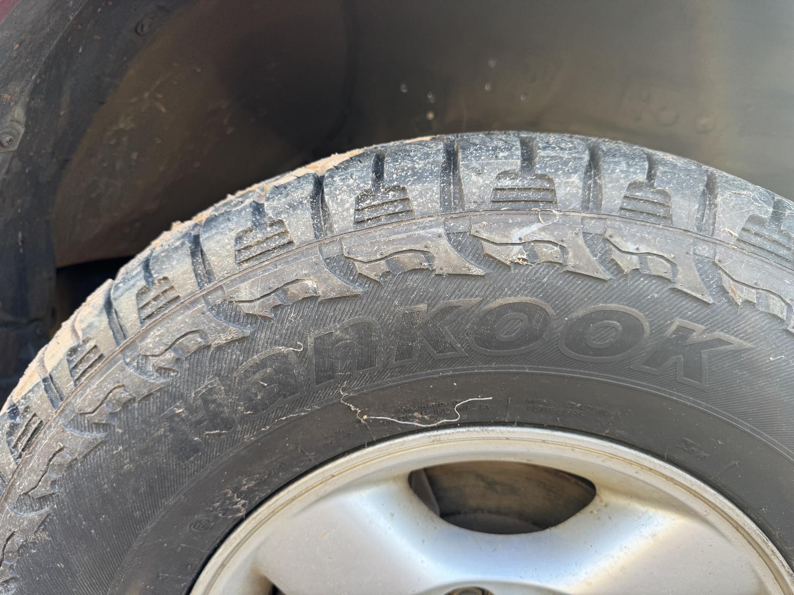 View NISSAN NAVARA 2003 4 Door Utility Breaking