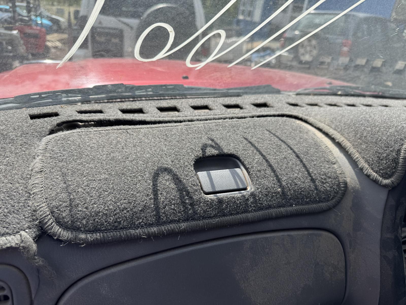 View NISSAN NAVARA 2003 4 Door Utility Breaking