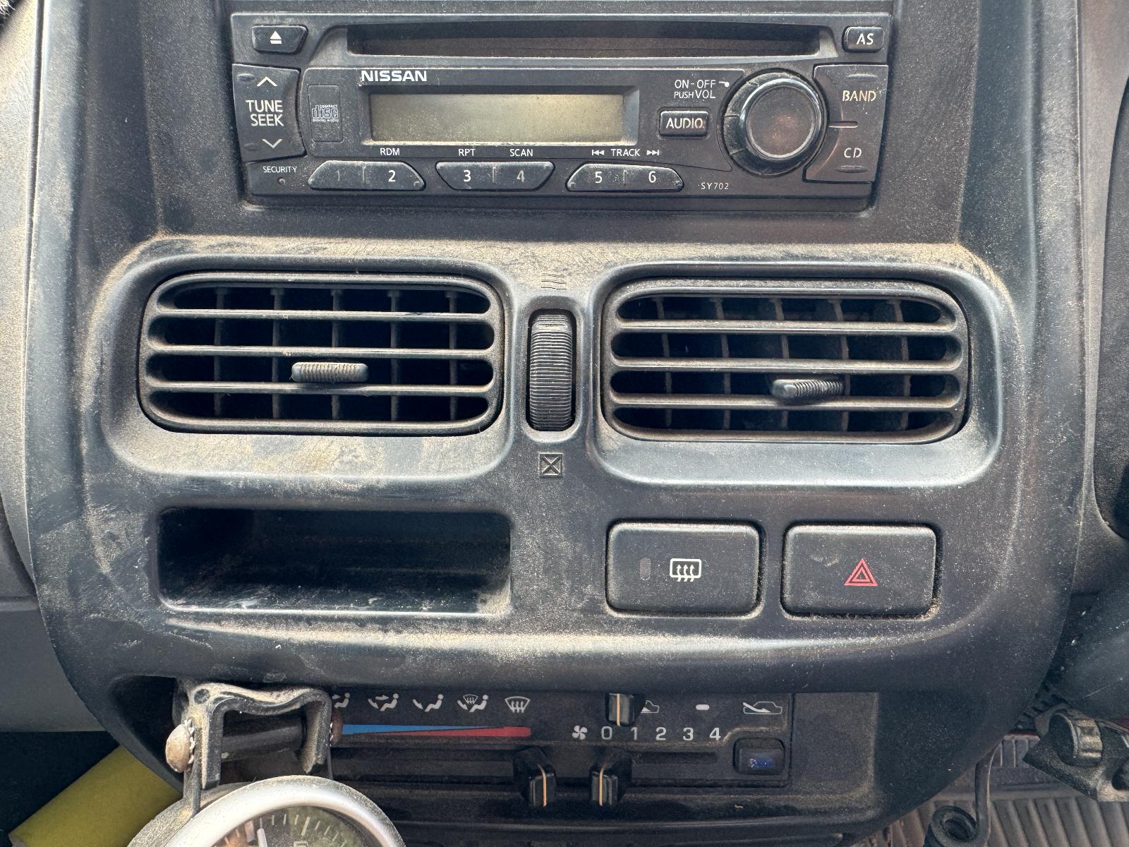 View NISSAN NAVARA 2003 4 Door Utility Breaking
