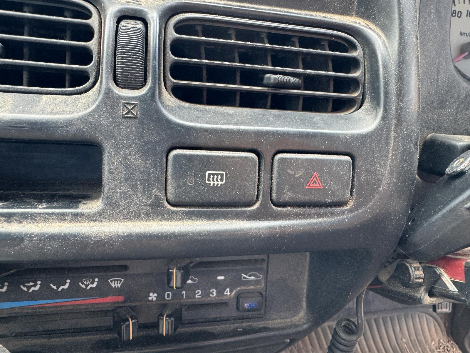 View NISSAN NAVARA 2003 4 Door Utility Breaking