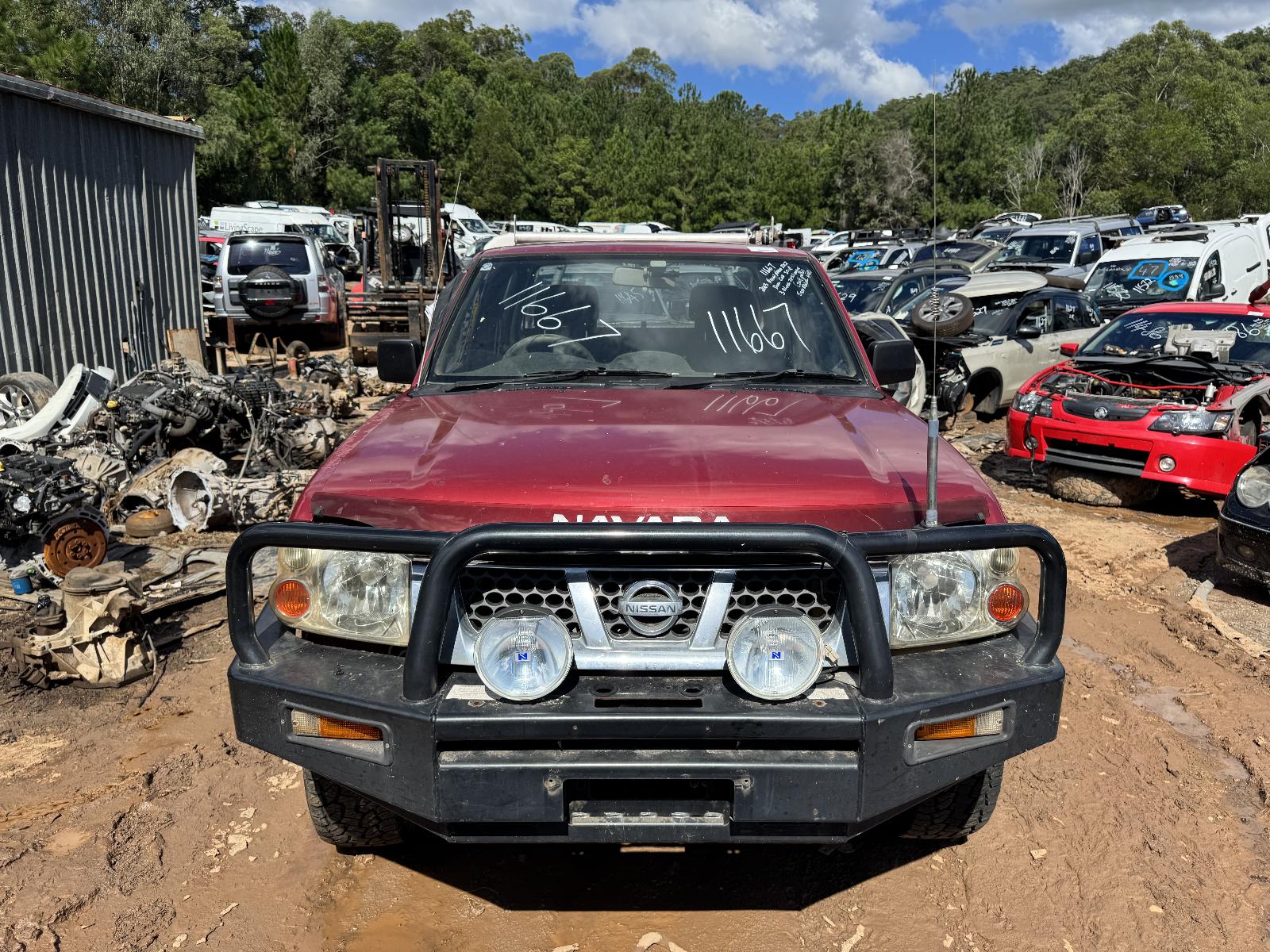 View NISSAN NAVARA 2003 4 Door Utility Breaking