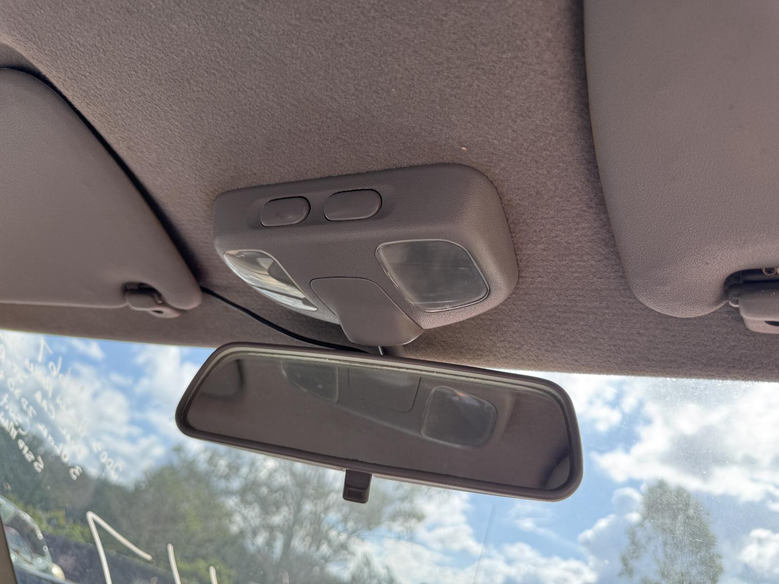 View NISSAN NAVARA 2003 4 Door Utility Breaking
