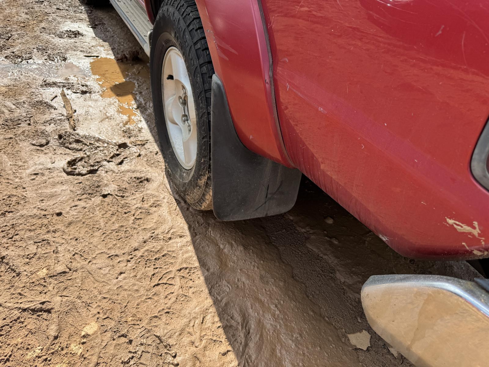 View NISSAN NAVARA 2003 4 Door Utility Breaking