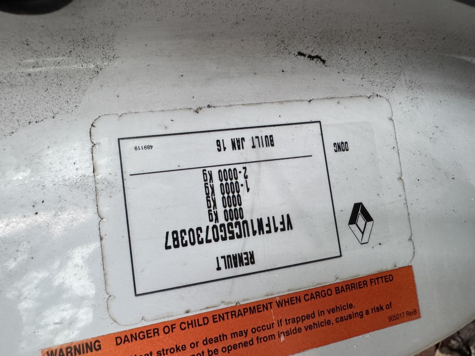 View RENAULT KANGOO 2016 2 Door Van Breaking
