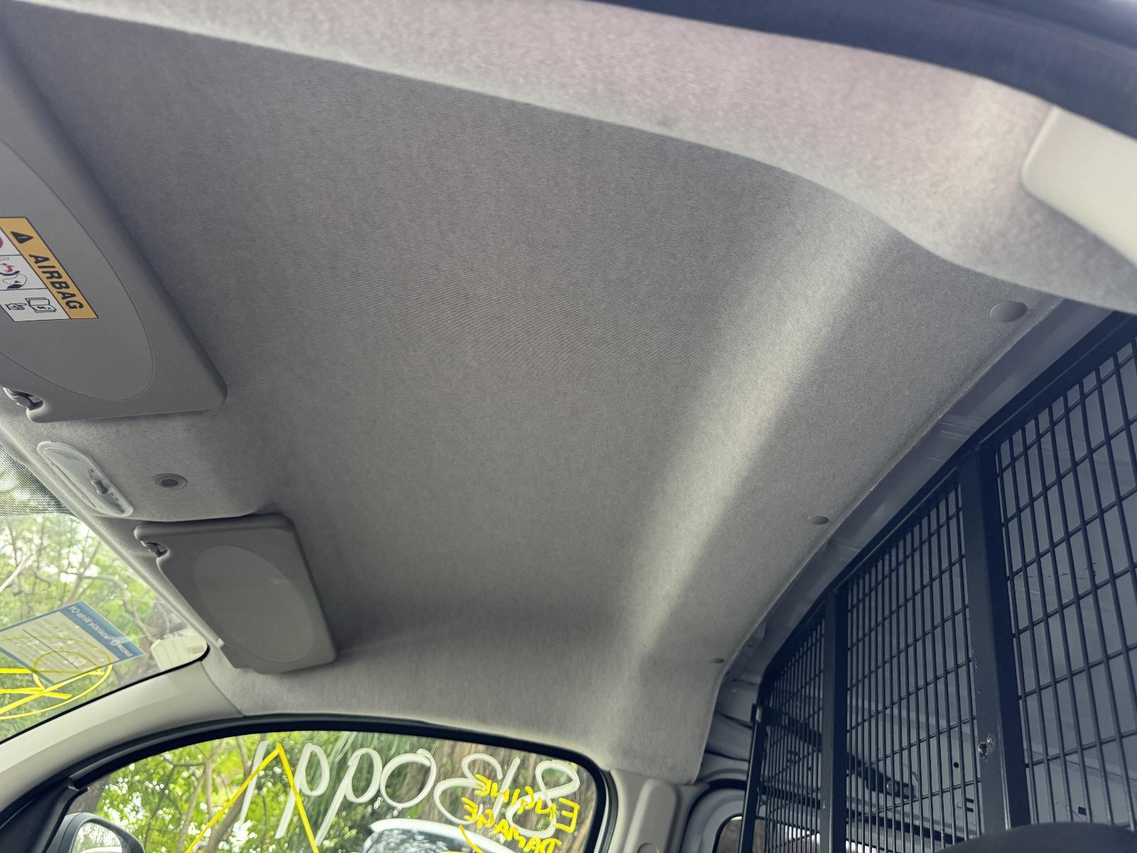 View RENAULT KANGOO 2016 2 Door Van Breaking