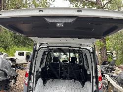 View RENAULT KANGOO 2016 2 Door Van Breaking