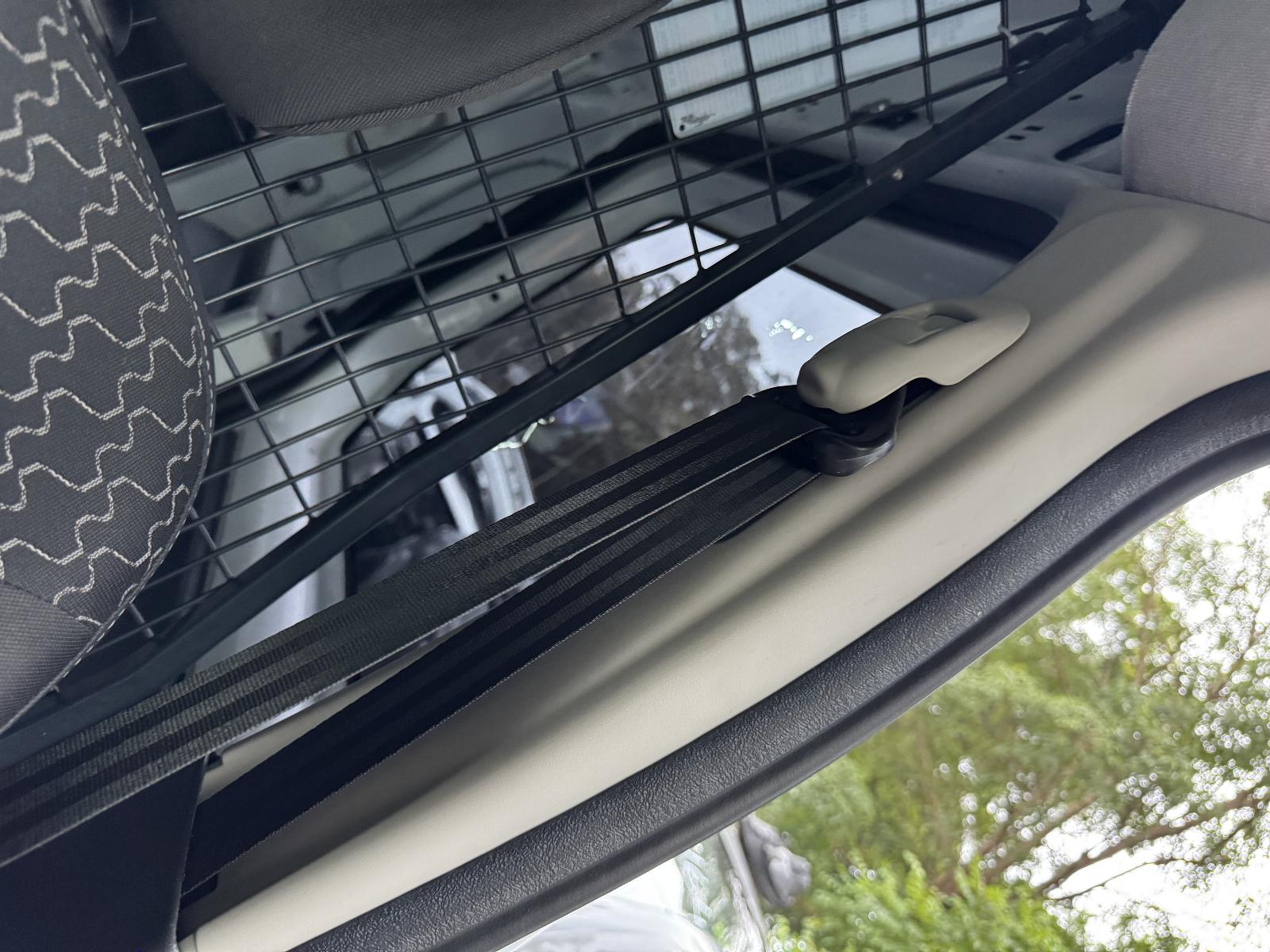 View RENAULT KANGOO 2016 2 Door Van Breaking