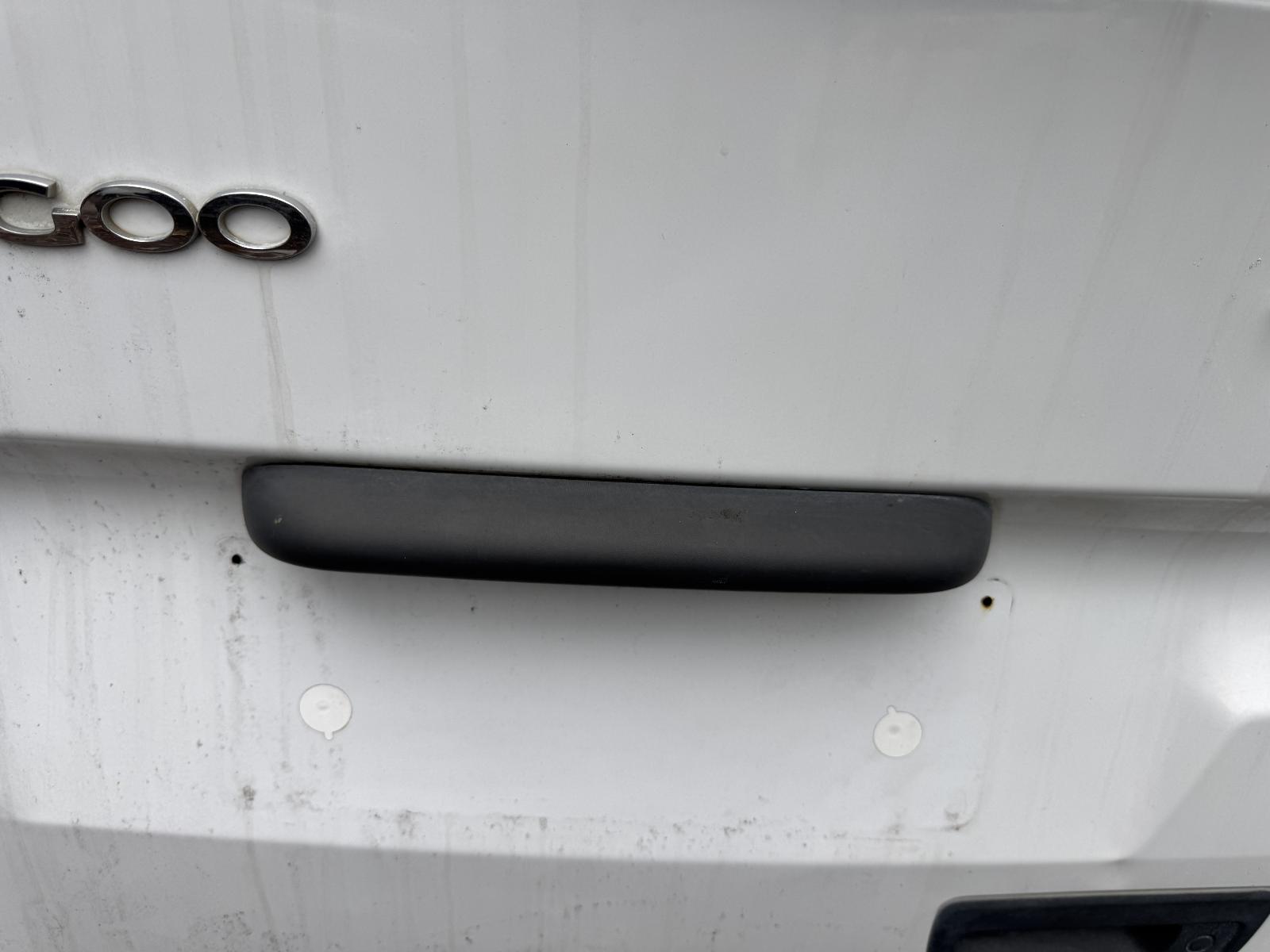 View RENAULT KANGOO 2016 2 Door Van Breaking