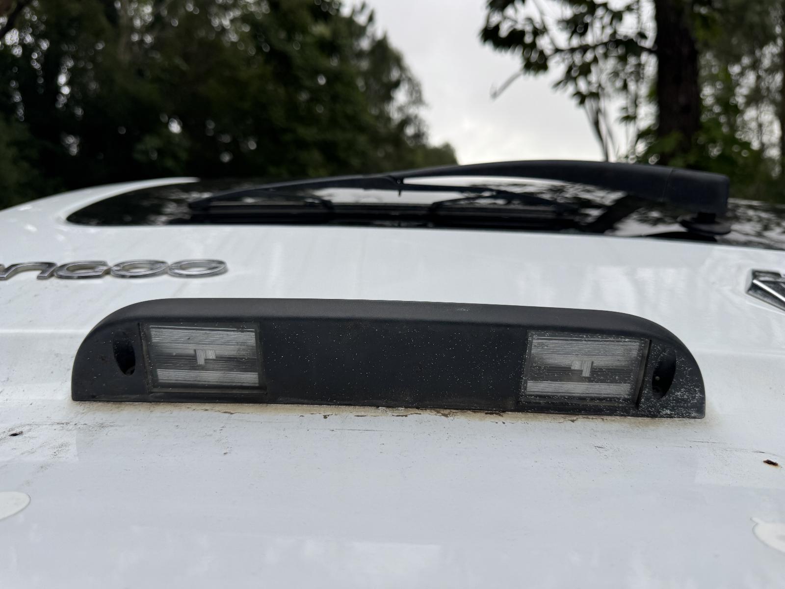 View RENAULT KANGOO 2016 2 Door Van Breaking
