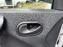 View RENAULT KANGOO 2016 2 Door Van Breaking