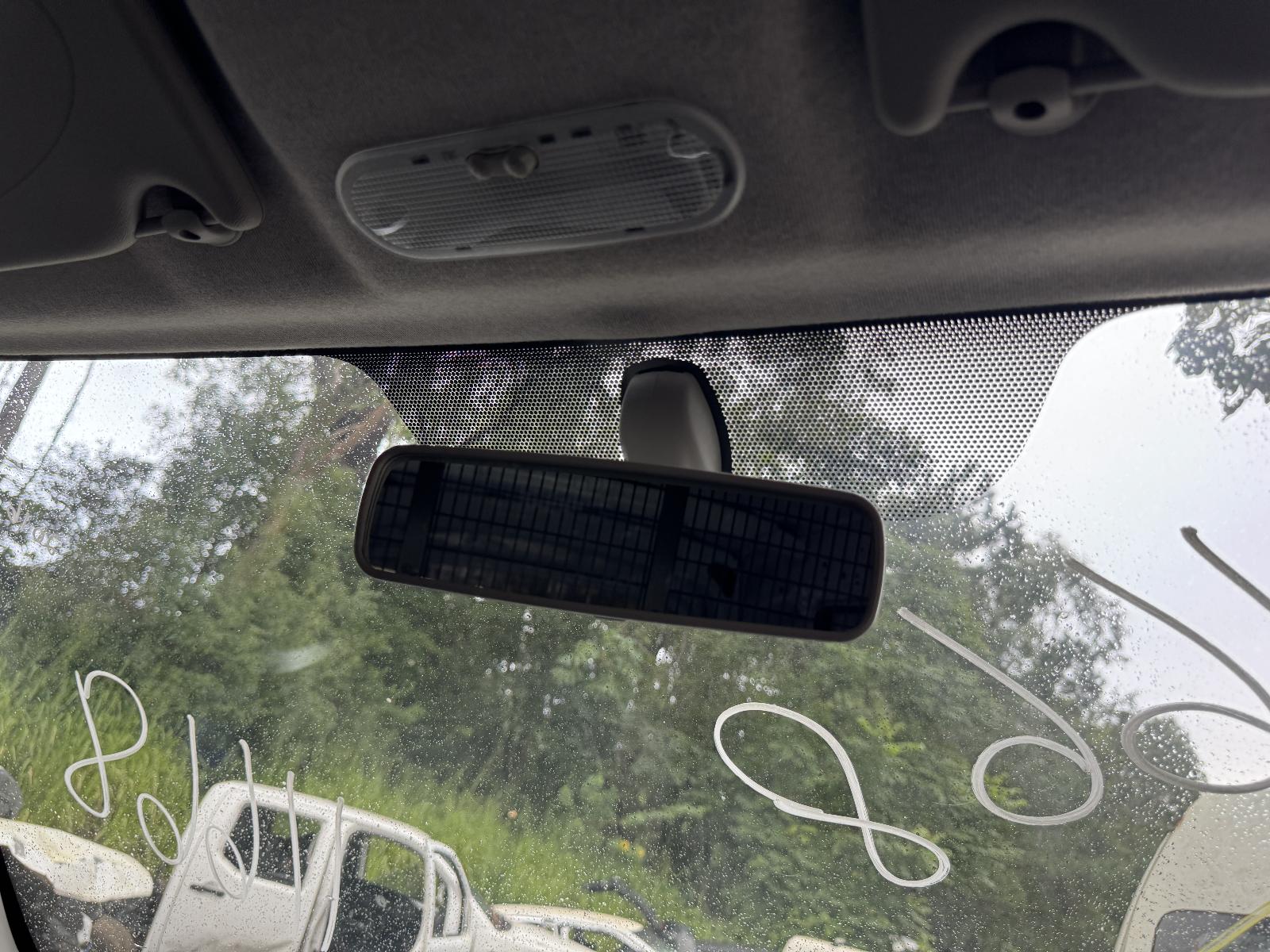 View RENAULT KANGOO 2016 2 Door Van Breaking