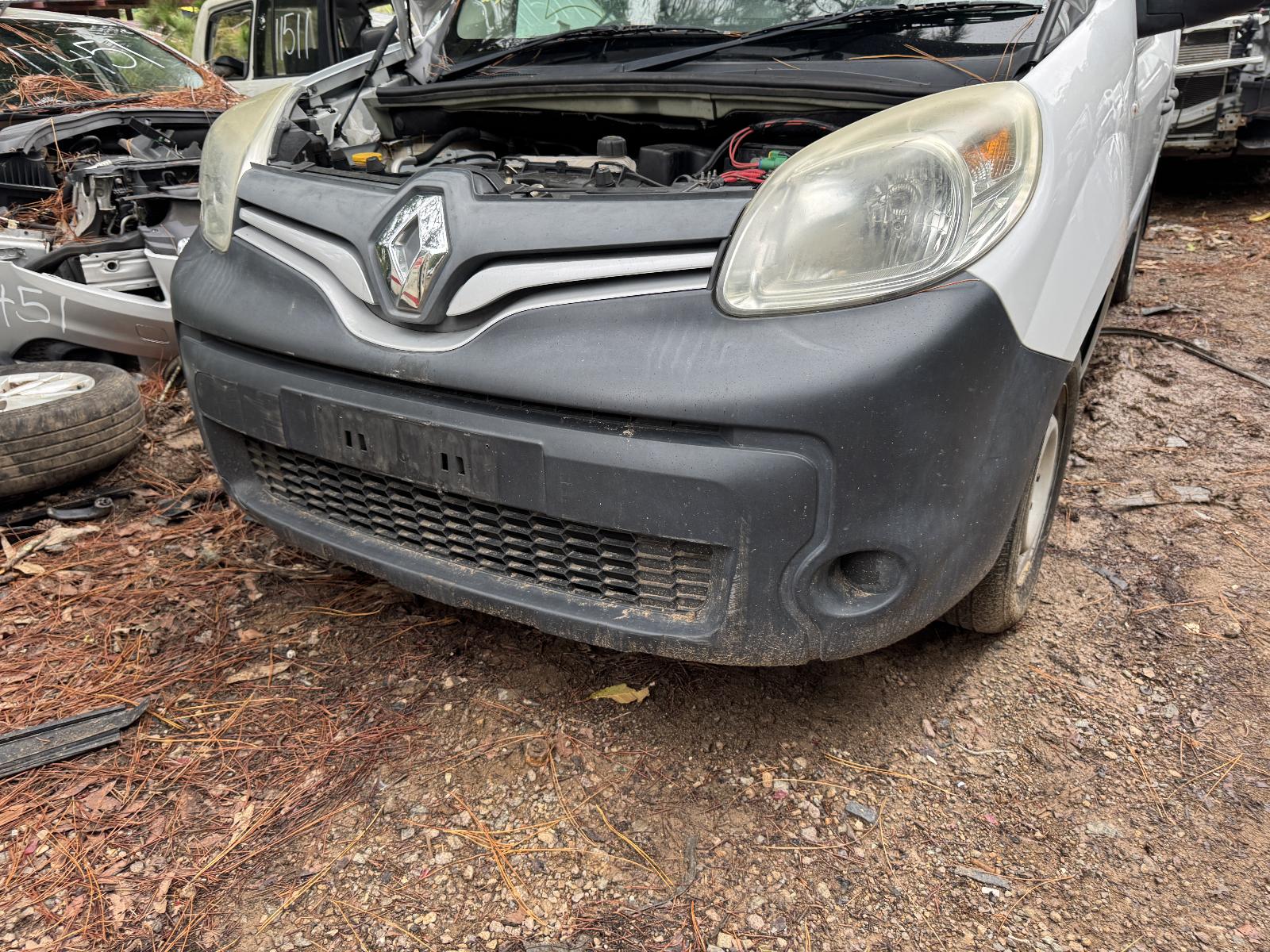 View RENAULT KANGOO 2016 2 Door Van Breaking