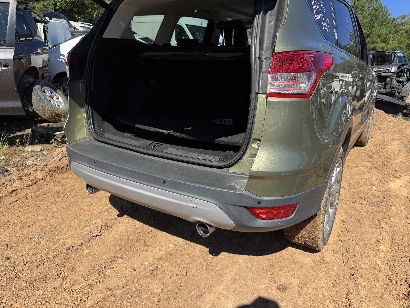View FORD KUGA 2013 5 Door Station Wagon Breaking