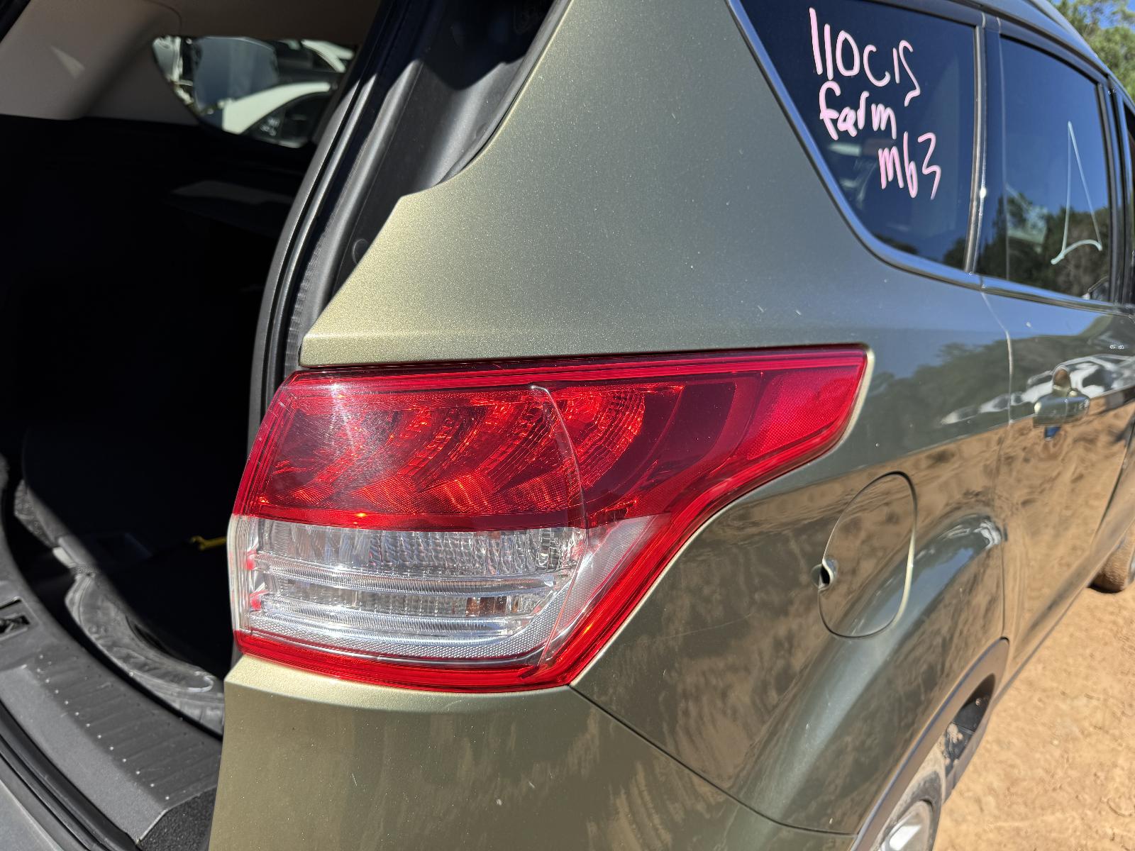 View FORD KUGA 2013 5 Door Station Wagon Breaking