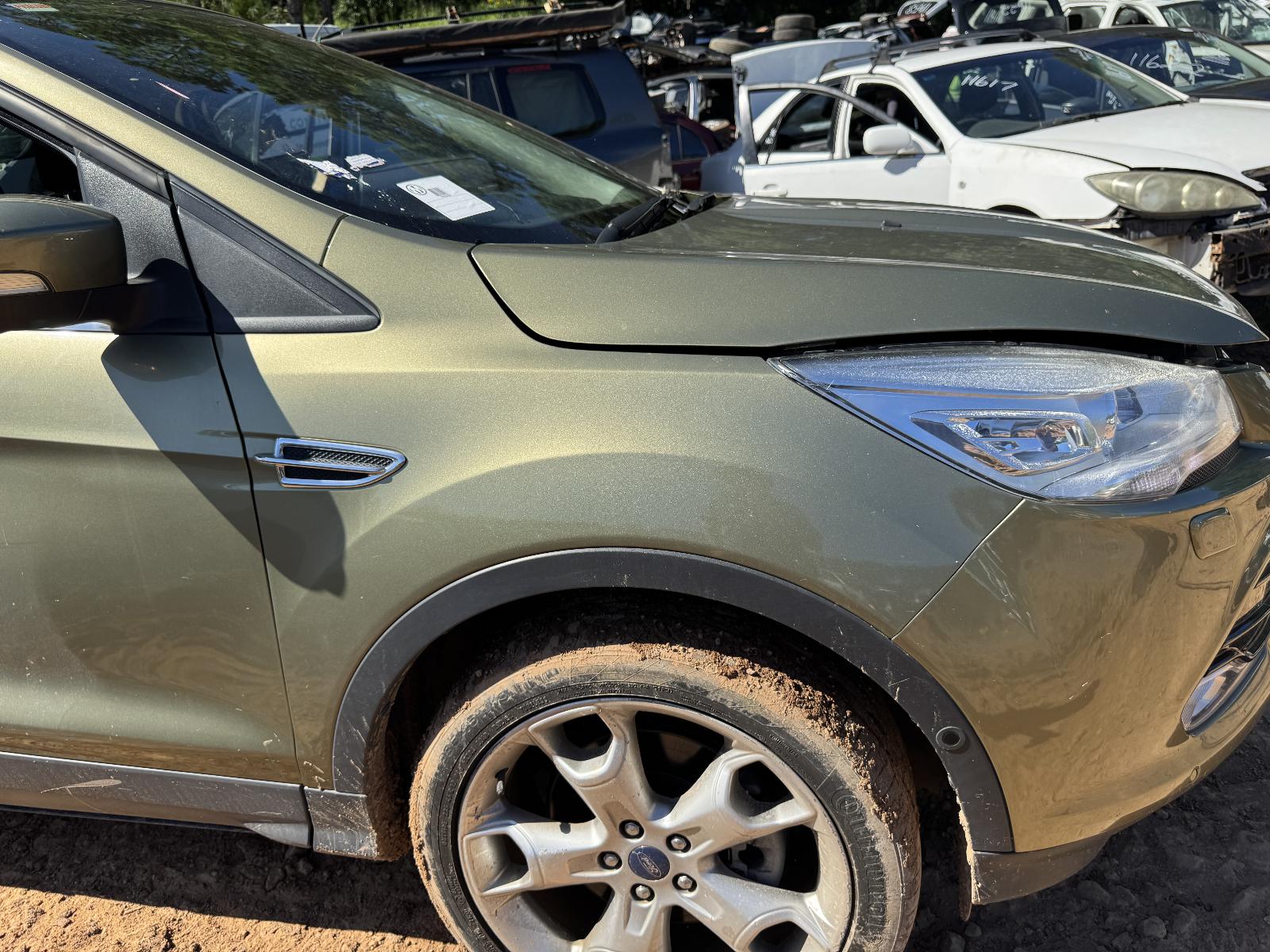 View FORD KUGA 2013 5 Door Station Wagon Breaking