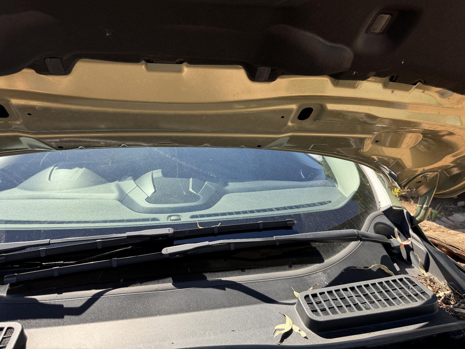 View FORD KUGA 2013 5 Door Station Wagon Breaking
